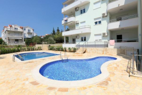 Отель Apartment Okrug Gornji 5960c  Трогир